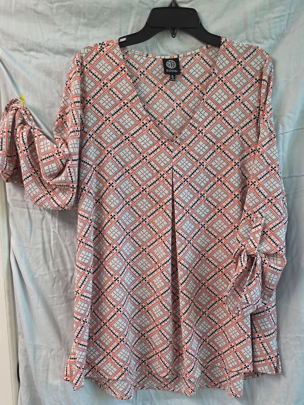 BOBEAU XL Coral Orange & White Geometric V-Neck Blouse